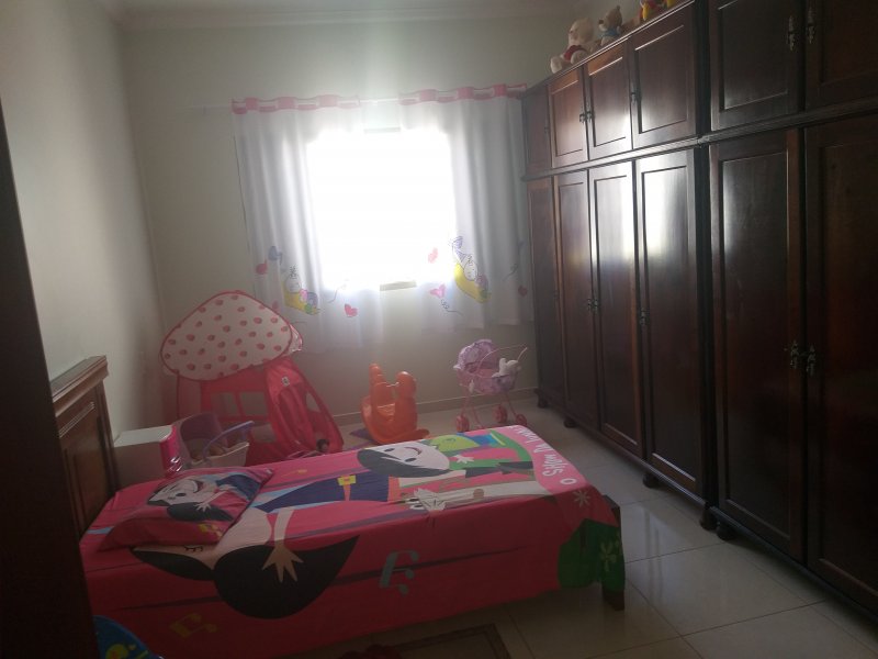 Casa à venda Res. Amazonas com 218m² e 3 quartos por R$ 790.000 - 714474223-30.jpg