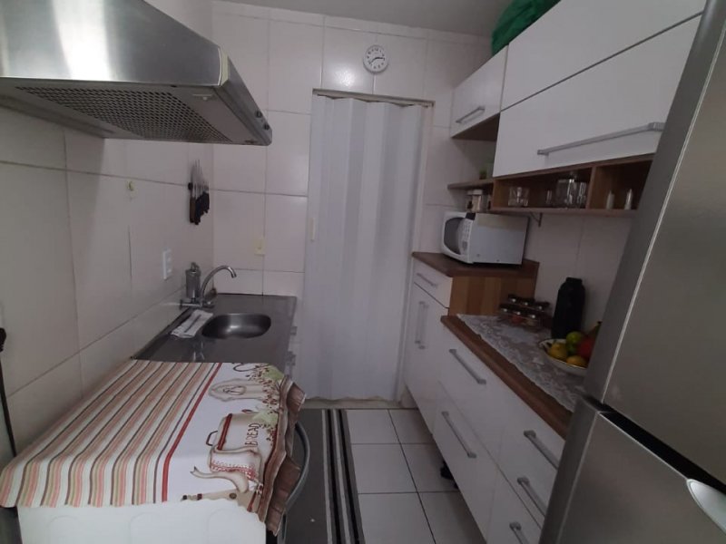 Apartamento à venda Portal dos Gramados com 50m² e 2 quartos por R$ 210.000 - 1578576415-img-20200215-wa0031.jpg