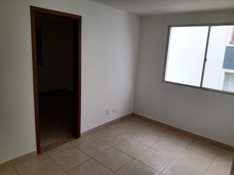 Apartamento à venda Vila Zat com 40m² e 2 quartos por R$ 220.000 - 834372188-img-20200226-142627590-hdr.jpg