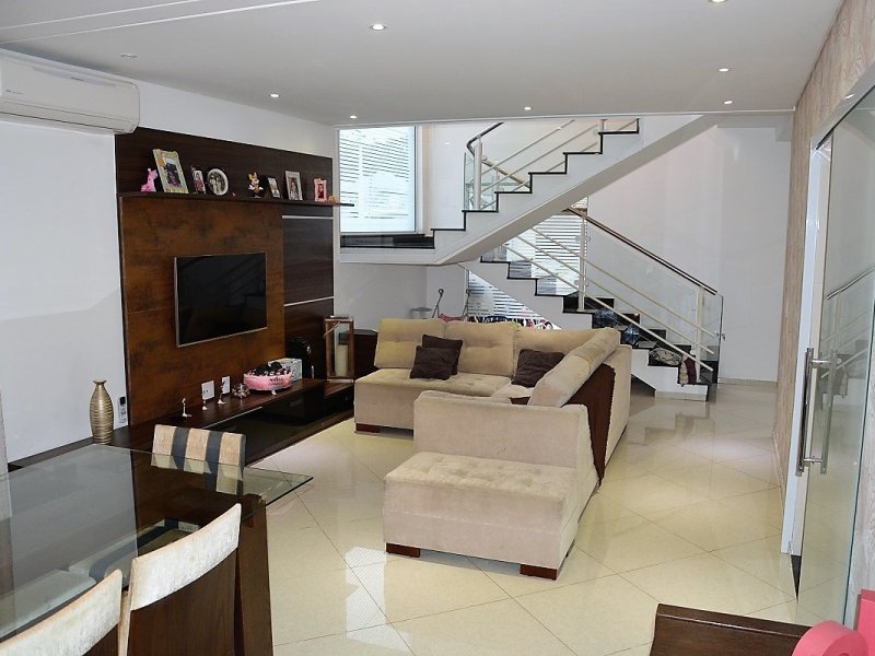 imóvel com 300m² - Botujuru - Mogi das Cruzes