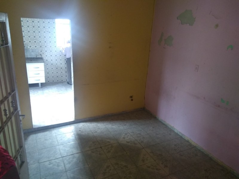 Casa para alugar Jardim Bartira com 9m² e 3 quartos por R$ 600 - 2060766293-img-20200102-131433934.jpg