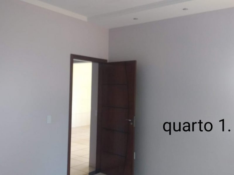 Casa à venda Centro com 1m² e 3 quartos por R$ 250.000 - 534226430-img-20200122-132558.jpg