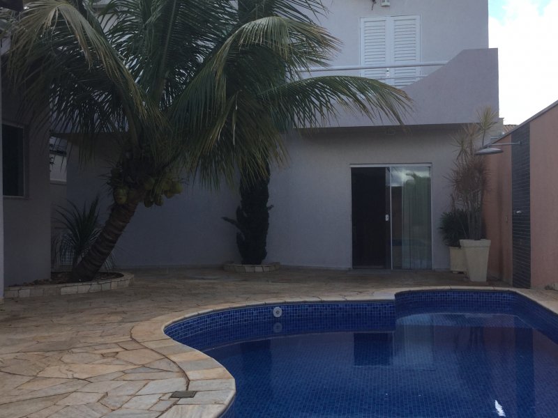 Casa de condomínio à venda Chácara Recreio Vista Alegre com 250m² e 4 quartos por R$ 1.250.000 - 1721493963-c83c2da8-0588-426e-b09e-5bc112cc7e51.jpeg