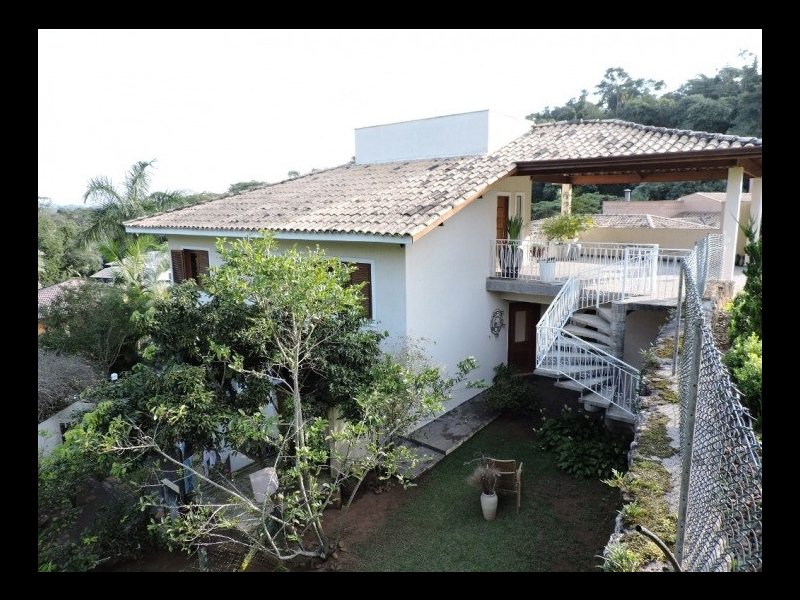 imóvel com 240m² - pousada dos bandeirantes - Carapicuiba