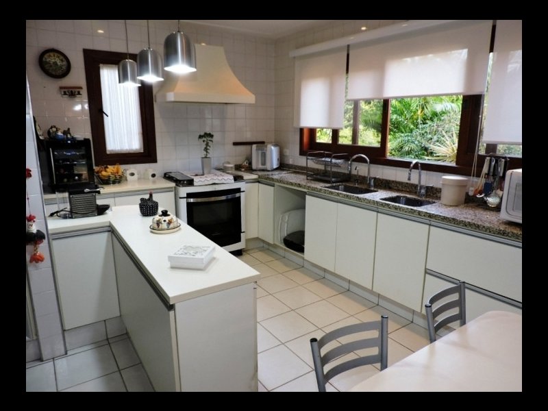 imóvel com 240m² - pousada dos bandeirantes - Carapicuiba
