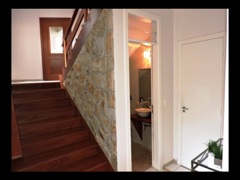 imóvel com 240m² - pousada dos bandeirantes - Carapicuiba
