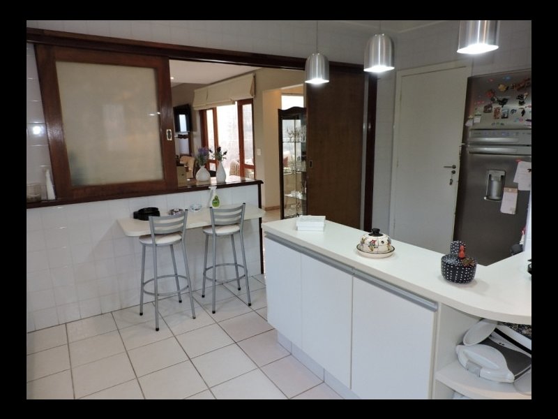 imóvel com 240m² - pousada dos bandeirantes - Carapicuiba