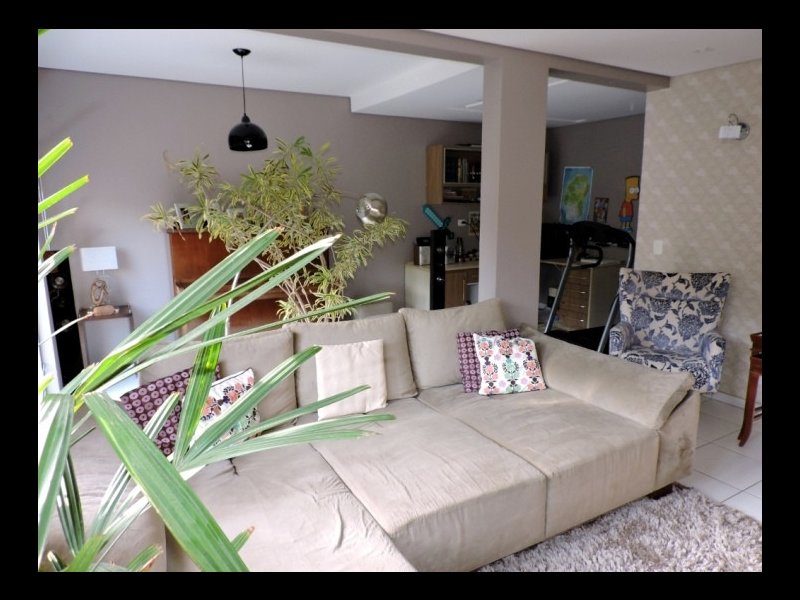 imóvel com 240m² - pousada dos bandeirantes - Carapicuiba