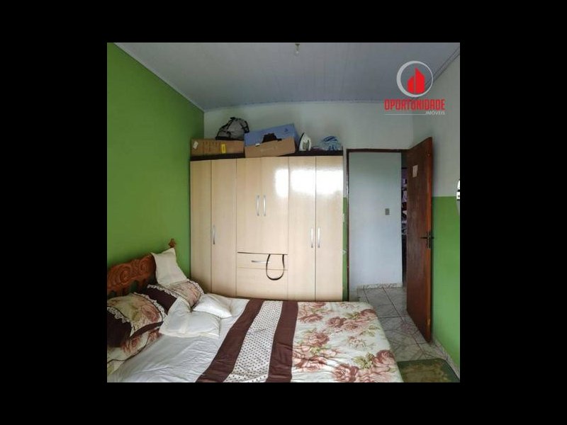 Casa à venda Centro com 197m² e 3 quartos por R$ 180.000 - 1475967119-649003006390637.jpg