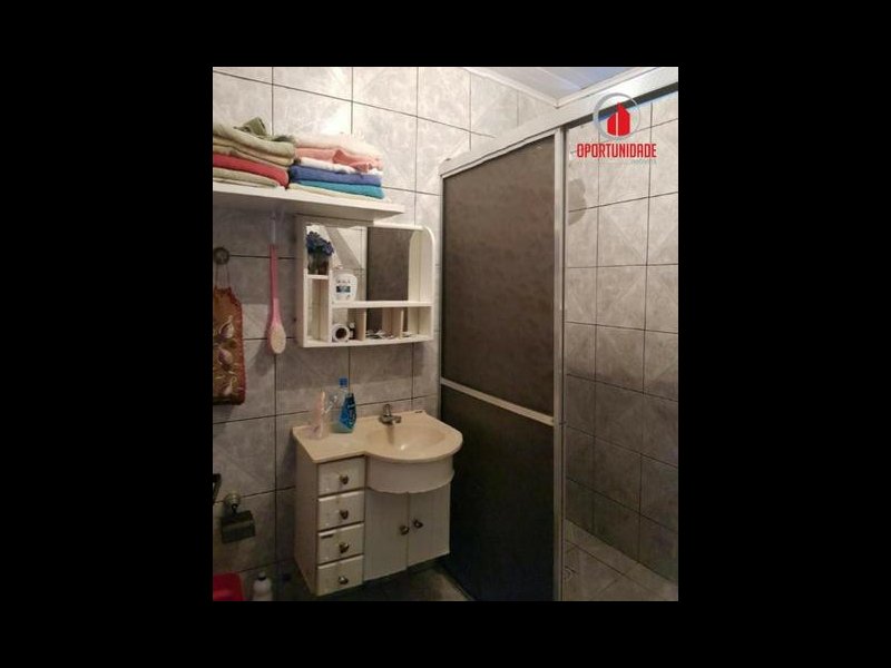 Casa à venda Centro com 197m² e 3 quartos por R$ 180.000 - 83003724-647003002012666.jpg