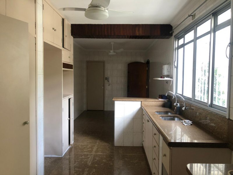 Casa à venda Jardim da Glória com 233m² e 3 quartos por R$ 1.200.000 - 350168521-cozinha-1.jpeg