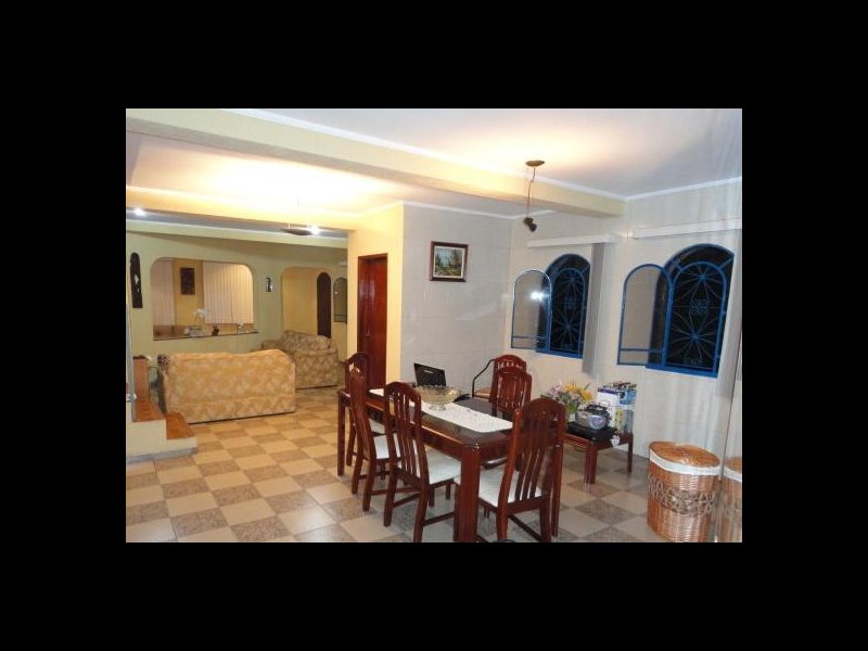 Casa à venda Jardim Presidente Dutra com 198m² e 4 quartos por R$ 900.000 - 1498968099-casa.jpg