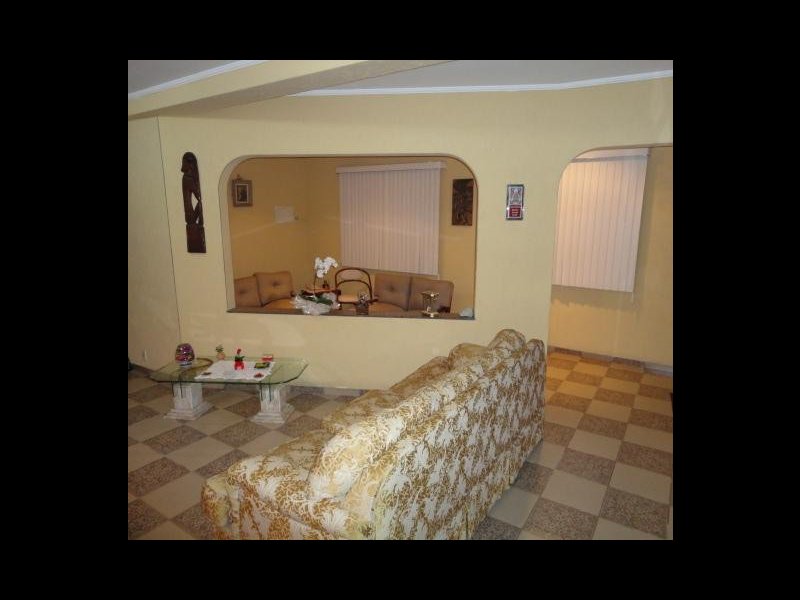 Casa à venda Jardim Presidente Dutra com 198m² e 4 quartos por R$ 900.000 - 830674839-sala-1.jpg