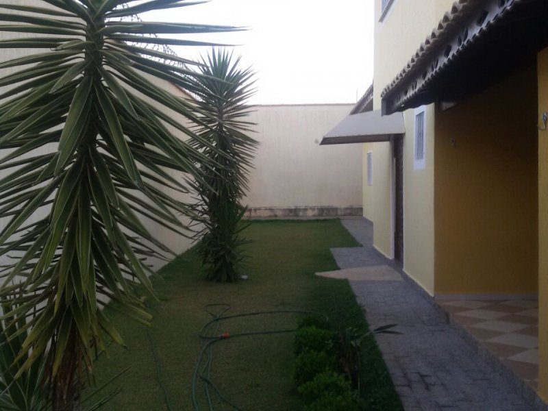 Casa à venda Res. Ecopark com 385m² e 5 quartos por R$ 980.000 - 973602985-7-lateral-esquerdo.jpg