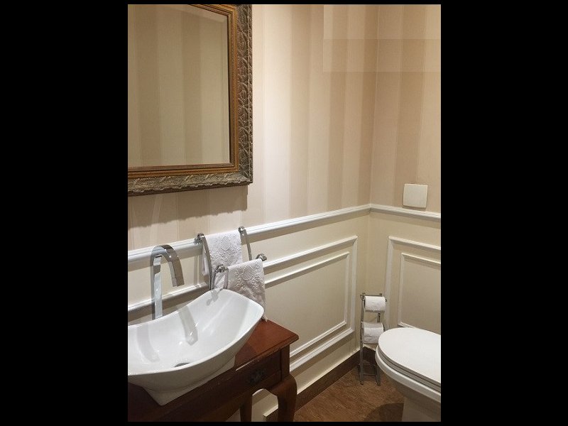 Apartamento à venda Barra da Tijuca com 110m² e 3 quartos por R$ 950.000 - 1125363667-apartamento-lavabo-001.jpeg