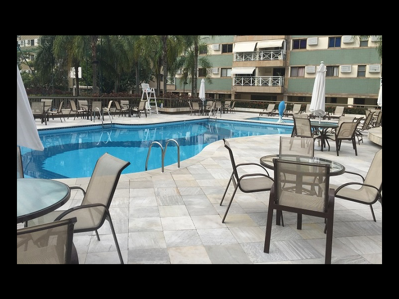 Apartamento à venda Barra da Tijuca com 110m² e 3 quartos por R$ 950.000 - 1880668710-apartamento-piscina-001.png