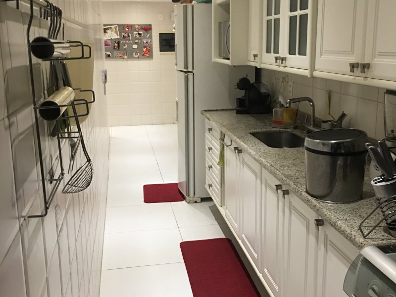 Apartamento à venda Barra da Tijuca com 110m² e 3 quartos por R$ 950.000 - 969855354-apartamento-cozinha-003.jpg