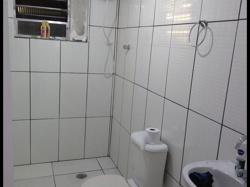 Casa à venda Americanópolis com 80m² e 5 quartos por R$ 300.000 - 1336184430-6-terreo-banheiro.jpeg