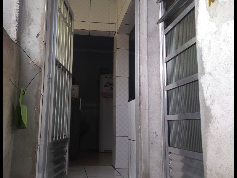 Casa à venda Americanópolis com 80m² e 5 quartos por R$ 300.000 - 1770805654-7-entrada-social-e-cozinha.jpeg