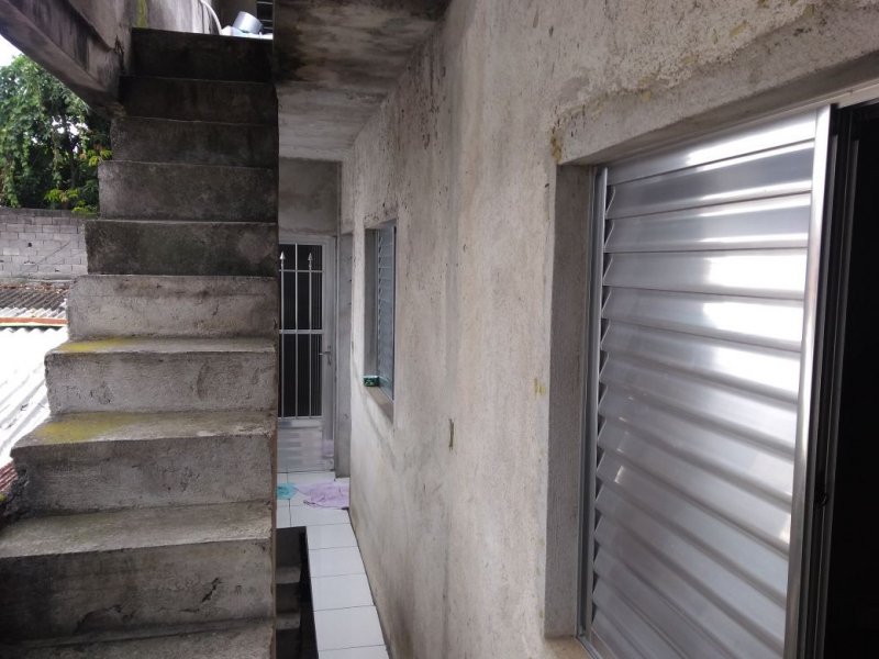 Casa à venda Americanópolis com 80m² e 5 quartos por R$ 300.000 - 1880111228-18-acesso-area-de-servico.jpeg