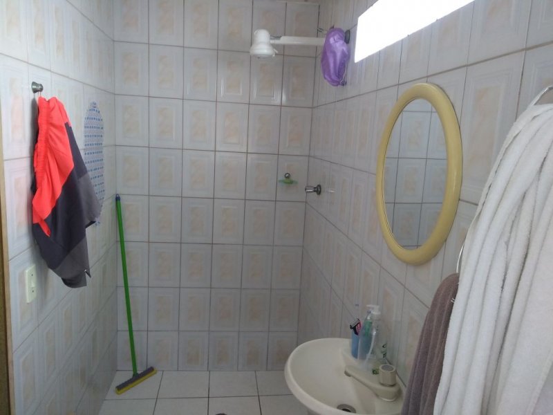 Casa à venda Americanópolis com 80m² e 5 quartos por R$ 300.000 - 566106120-17-banheiro-suite.jpeg