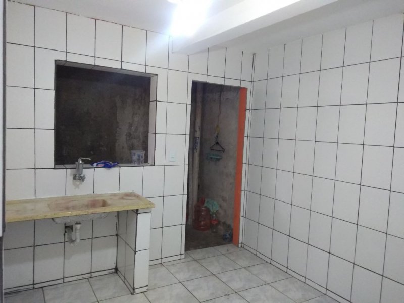 Casa à venda Americanópolis com 80m² e 5 quartos por R$ 300.000 - 696974491-4-terreo-cozinha.jpeg