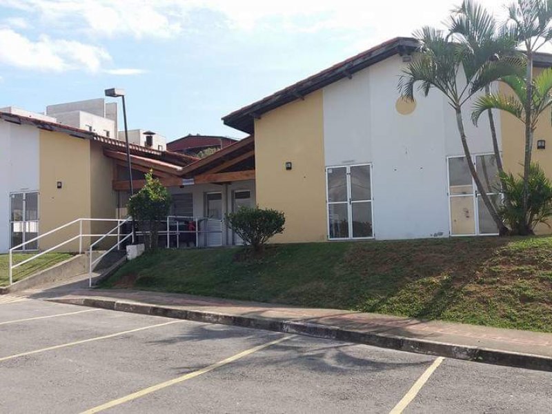 Apartamento à venda Jardim Nova Taboão com 56m² e 2 quartos por R$ 220.000 - 1601244926-fb-img-1558672728597.jpg