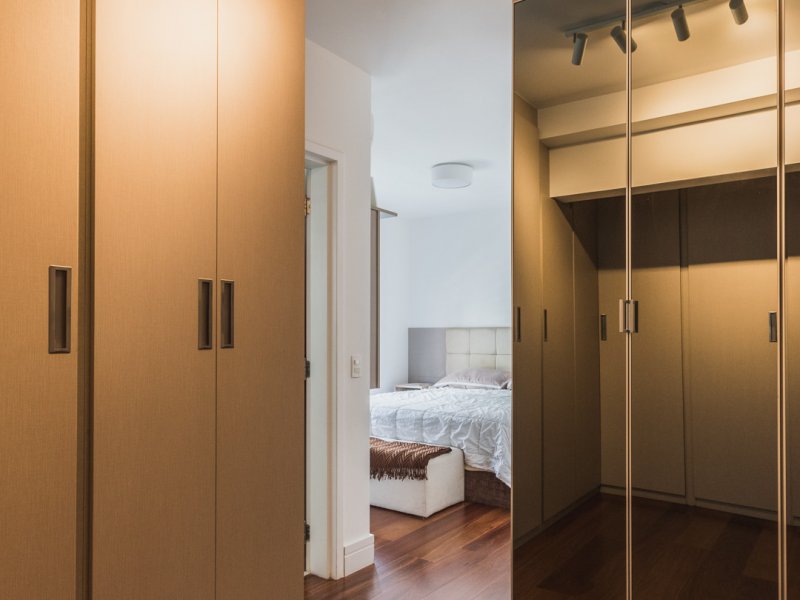 Apartamento à venda Morumbi com 178m² e 3 quartos por R$ 1.750.000 - 1074776853-closet-1.jpg