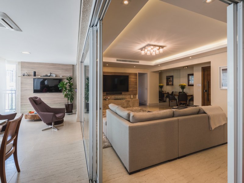 Apartamento à venda Morumbi com 178m² e 3 quartos por R$ 1.750.000 - 2116279526-salavaranda.jpg