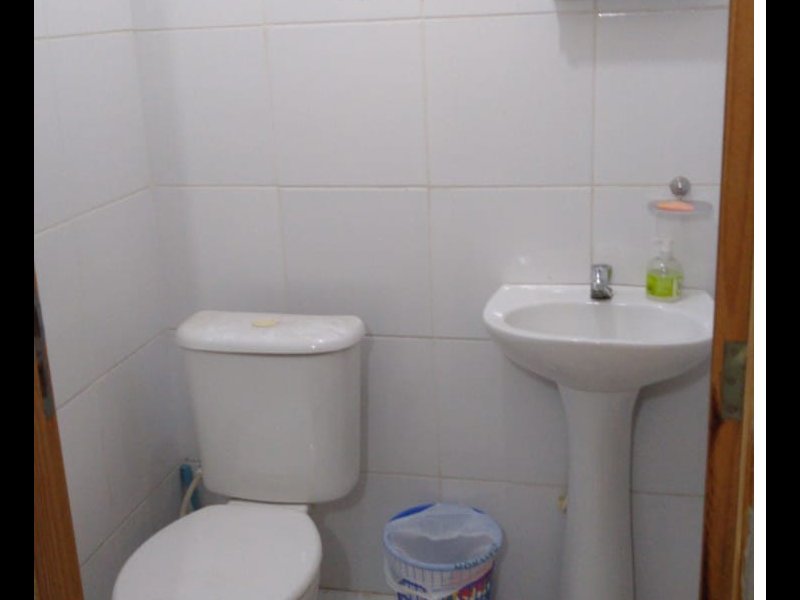 Casa de condomínio à venda Jardim America com 110m² e 3 quartos por R$ 360.000 - 1232949123-lavabo-na-area-gourmet.jpg