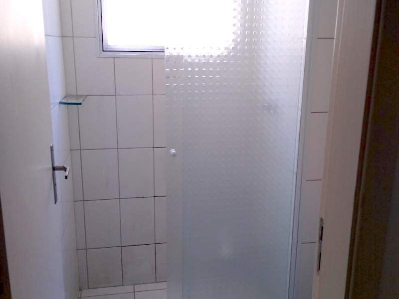 Apartamento à venda Vila Giunta com 42m² e 2 quartos por R$ 140.000 - 1416627097-banheiro1.png