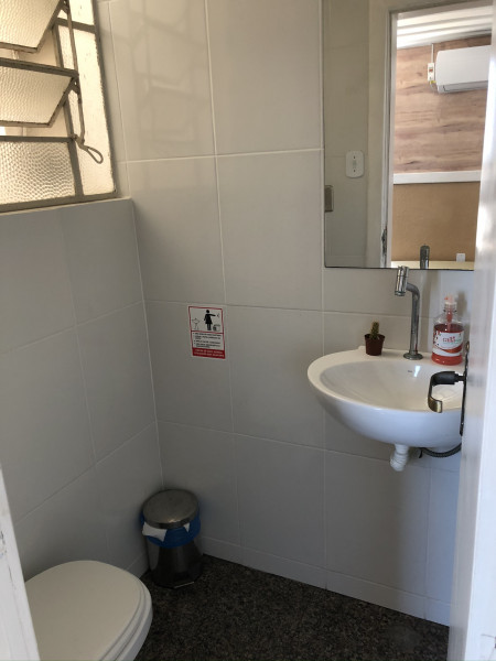 Comercial à venda Centro com 52m² e 1 quarto por R$ 280.000 - 980148102-661988b5-c247-4d49-8801-e470215a44c5.jpeg