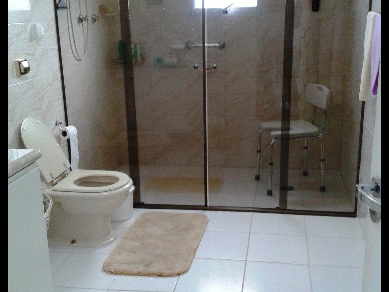 Casa à venda Jardim Virginia Bianca com 320m² e 5 quartos por R$ 1.090.000 - 634376839-banheiro-suite-reduz.jpg