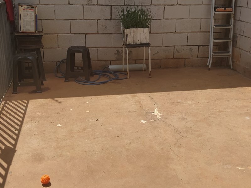 Casa à venda Centro com 110m² e 2 quartos por R$ 75.000 - 1106292376-img-20200116-104008.jpg