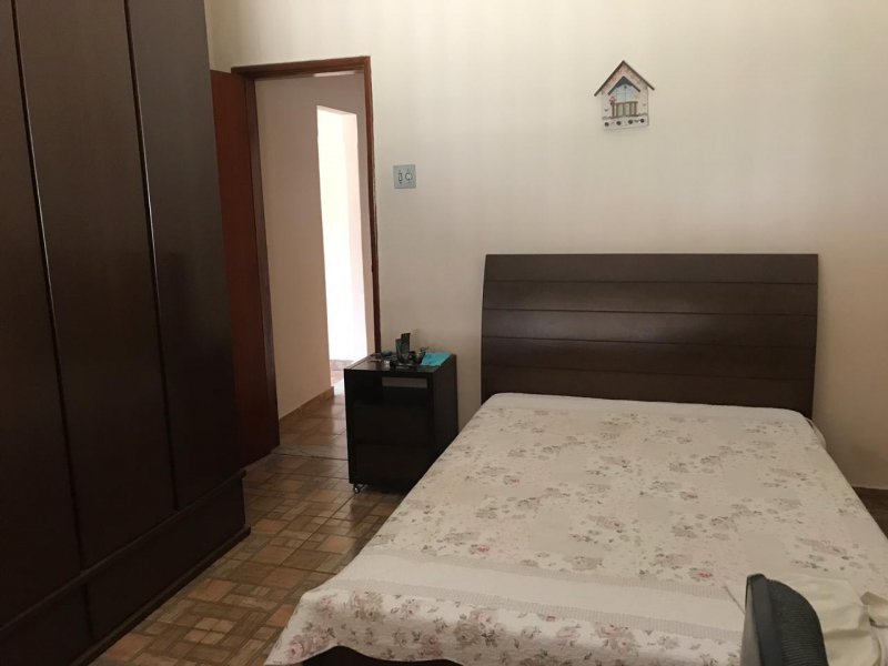 Casa à venda Edgar Antônio Moreira com 92m² e 3 quartos por R$ 700.000 - 1966563673-c2c157ed-b391-4344-8233-66cde5118c81.jpeg