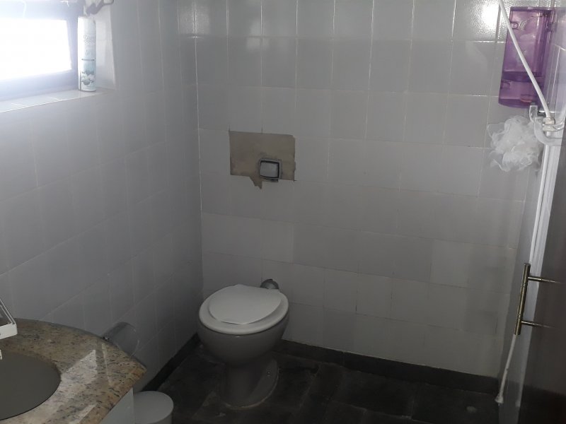 Casa à venda Centro com 252m² e 6 quartos por R$ 550.000 - 748130922-20200227-120615.jpg