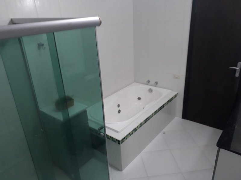 imóvel com 260m² - Oficinas - Ponta Grossa
