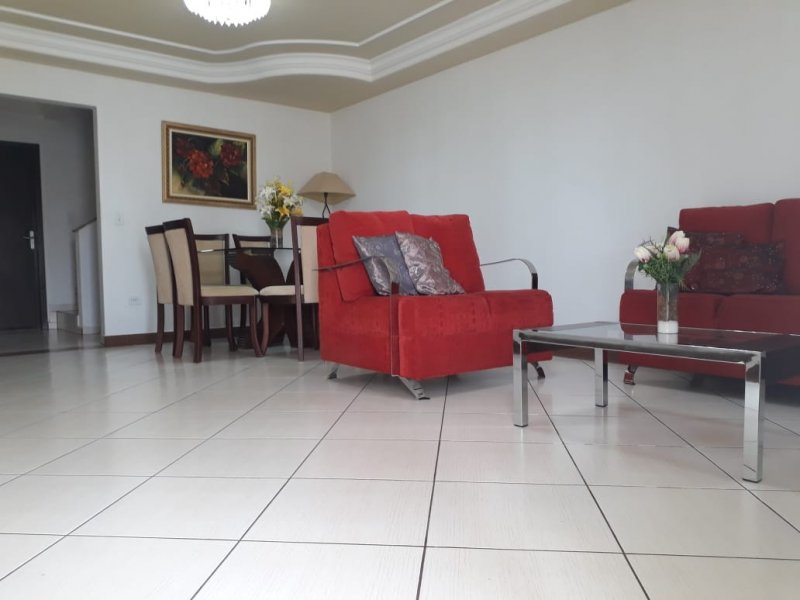 imóvel com 260m² - Oficinas - Ponta Grossa