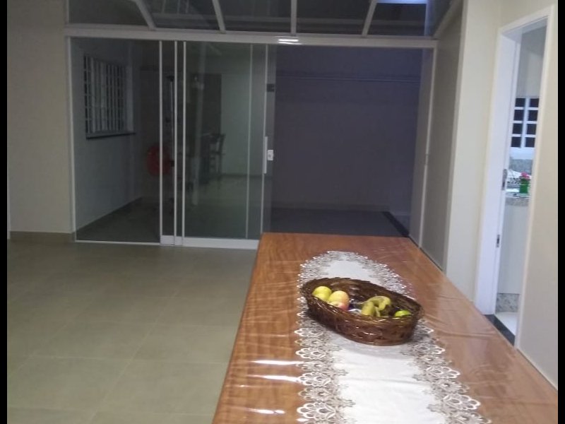 Casa à venda Parque Bandeirantes com 185m² e 3 quartos por R$ 580.000 - 1932083158-fechado-de-vidro.jpeg
