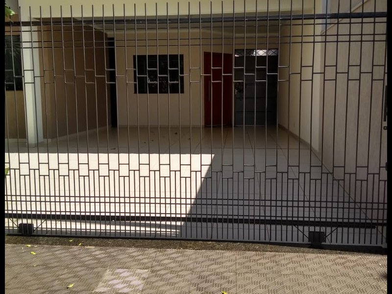 Casa à venda Parque Bandeirantes com 185m² e 3 quartos por R$ 580.000 - 835431612-fachada.jpeg