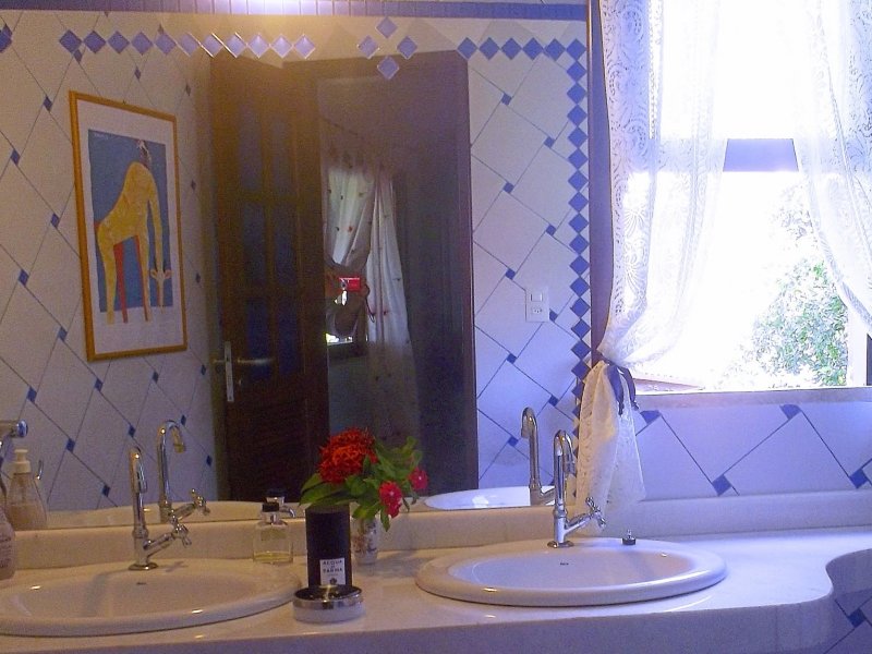 Comercial à venda Vilas do Atlantico com 490m² e  quartos por R$ 1.200.000 - 1911295199-d79dff7d659e4b6-a-nw-p.jpeg