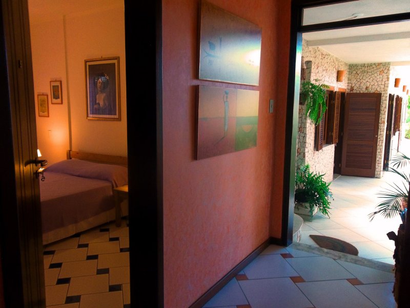 Comercial à venda Vilas do Atlantico com 490m² e  quartos por R$ 1.200.000 - 2140597196-ba8a63efdf47b3-a-nw-p.jpeg