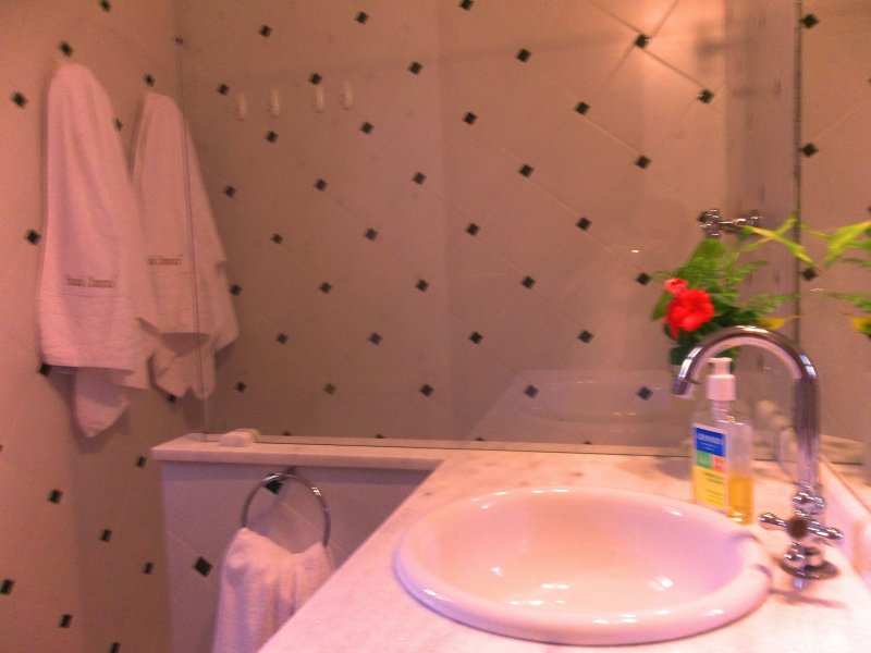 Comercial à venda Vilas do Atlantico com 490m² e  quartos por R$ 1.200.000 - 261022939-d7b343914af7cac-a-nw-p.jpeg