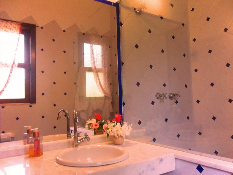 Comercial à venda Vilas do Atlantico com 490m² e  quartos por R$ 1.200.000 - 291220900-c3eb616721fe9ad-a-nw-p.jpeg