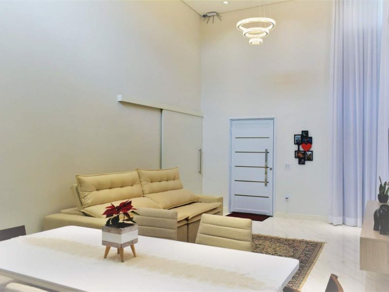 imóvel com 250m² - Centro - Holambra