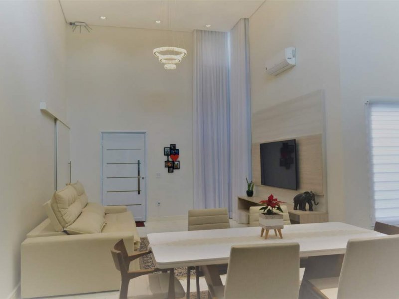imóvel com 250m² - Centro - Holambra