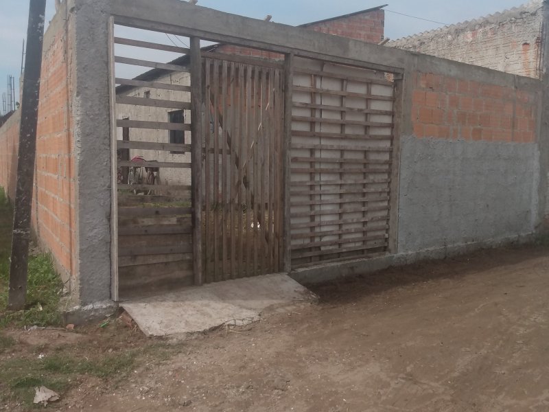 Casa à venda Jardim Iguaçu com 25m² e 1 quarto por R$ 70 - 46676562-img-20200318-095602896.jpg