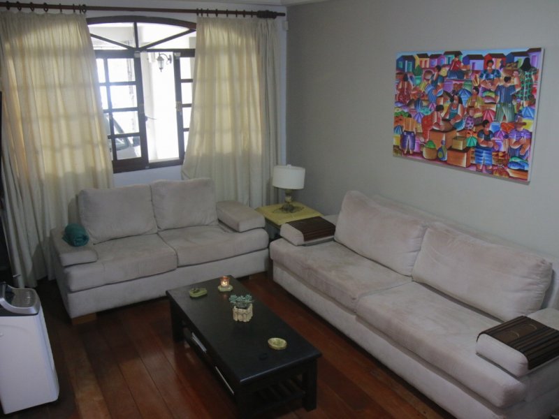 Casa à venda Jardim Colombo com 138m² e 4 quartos por R$ 750.000 - 1581990747-d489ab07-d46c-4851-ab8f-90338a55abf0.jpeg