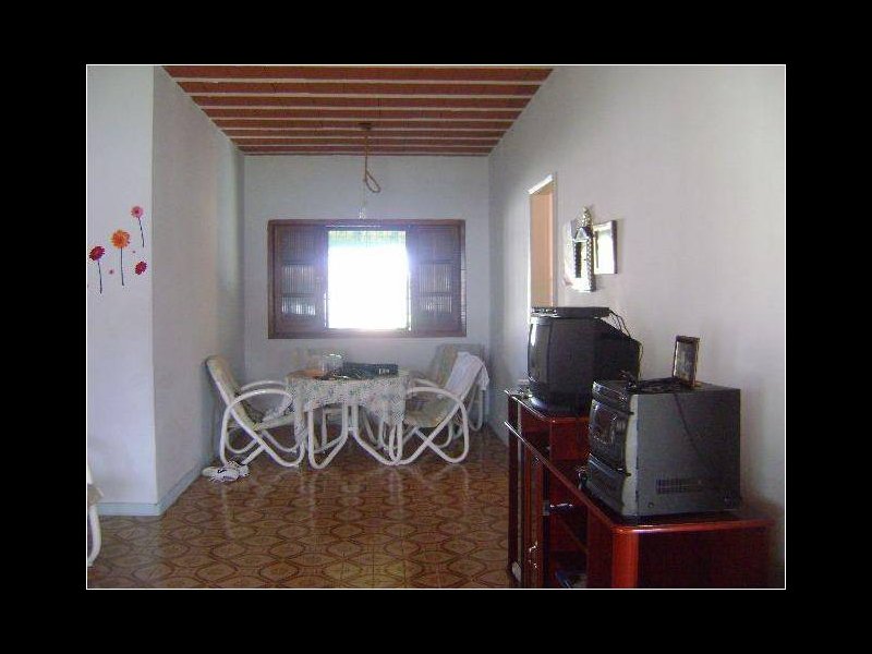 Casa à venda Parati com 900m² e 2 quartos por R$ 330.000 - 1341631306-sala2.jpg