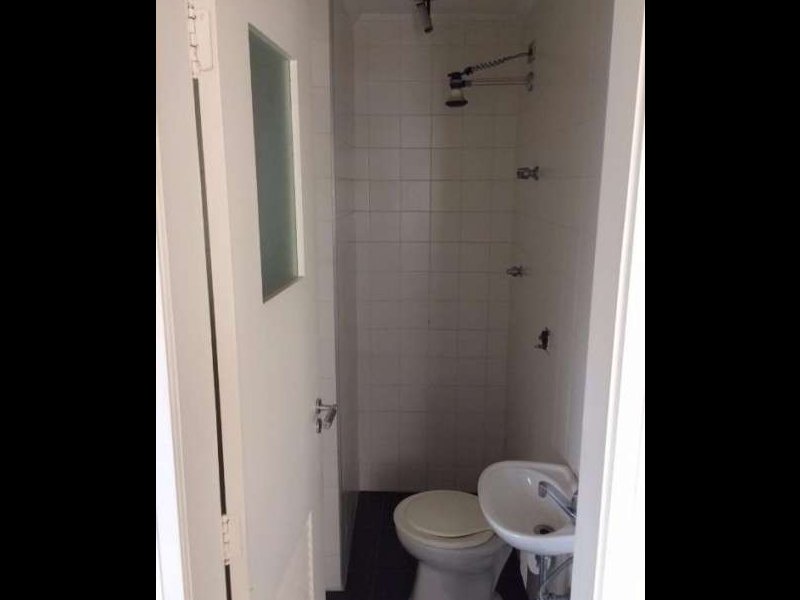 Apartamento à venda Vila Regente Feijó com 134m² e 3 quartos por R$ 800.000 - 381906424-banheiro-servico.jpg